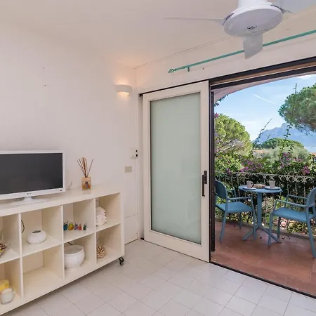 Appartamento Piazzetta Casa Paola 200m From The Sea - Happy